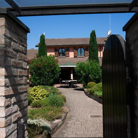 B&B Villa Argiolas Модена Экстерьер фото